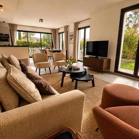 Villagassin 380 Luxury With Private Pool Near - Airco-parking *