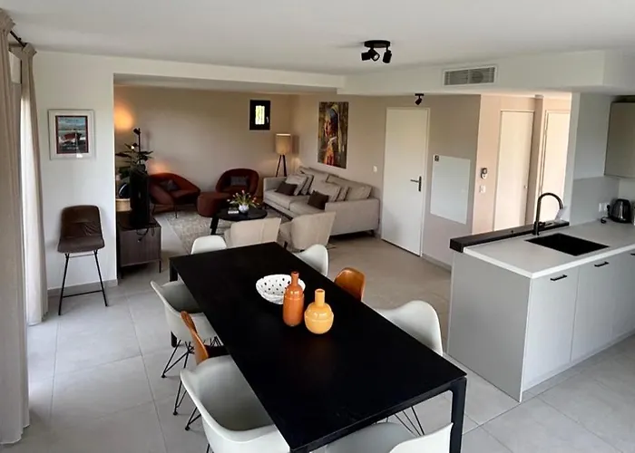 Villagassin 380 Villa *