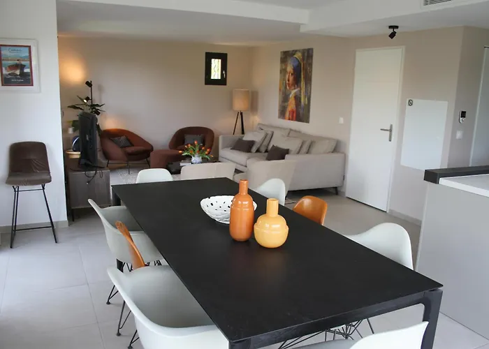 Villagassin 380 * Saint-Tropez